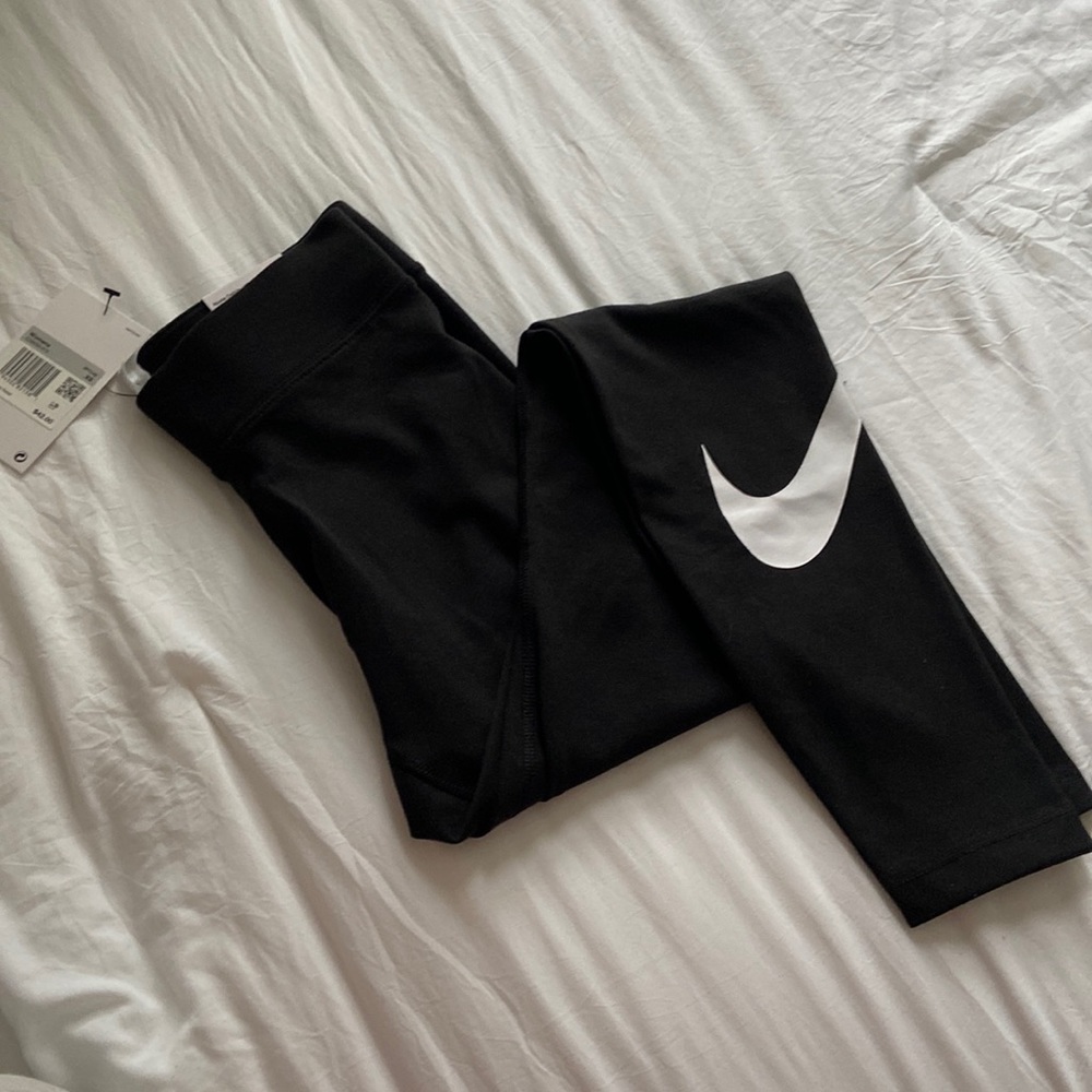 nike mid rise full length black leggings